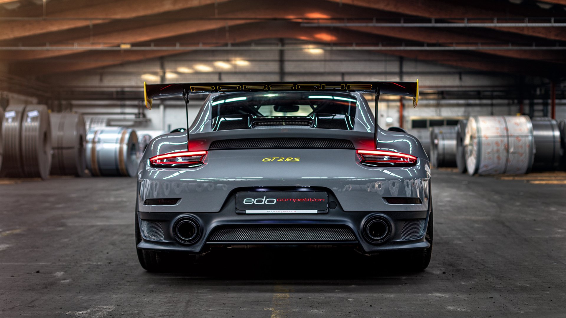 国际米兰3-1击败热那亚,林德洛夫和德弗赖双双破门,德弗莱国米