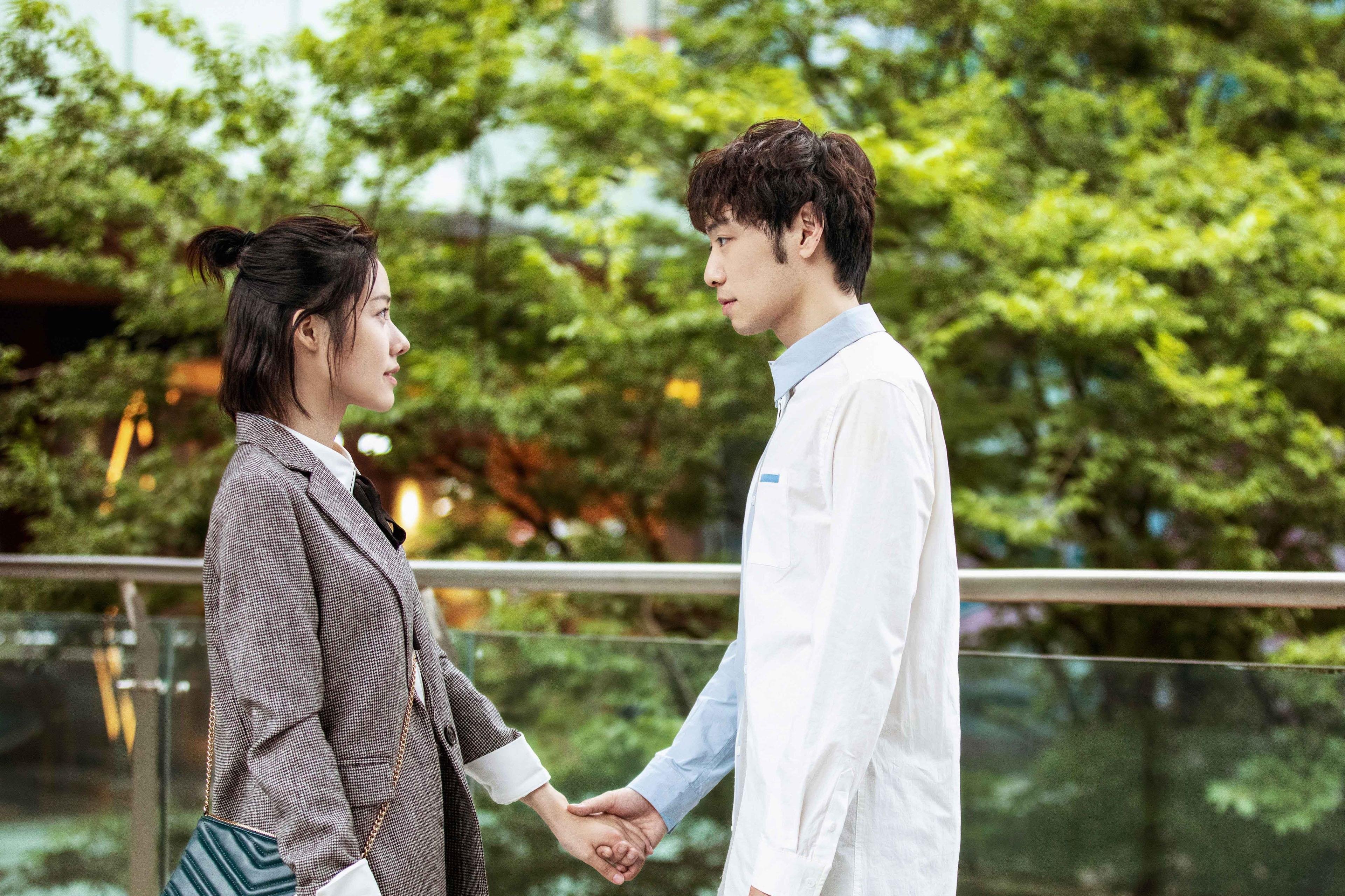 爱游戏登录入口-多特蒙德主场2-0战胜门兴格拉德巴赫，继续领跑德甲，多特蒙德对门兴比分