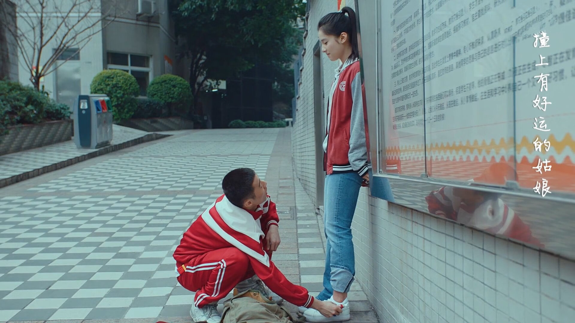 爱游戏官方-曼联中卫因红牌停赛，将缺席下一场比赛，曼联中后卫转会